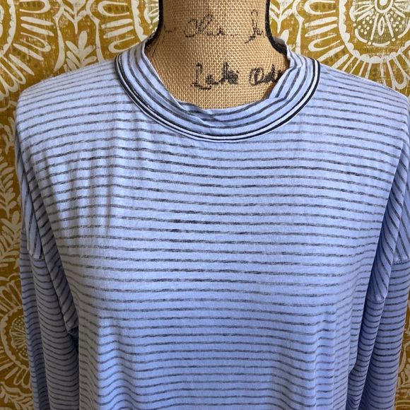 Free People Be Free Blue Striped Long Sleeve Tunic In Chamray Combo size M - Picture 7 of 11
